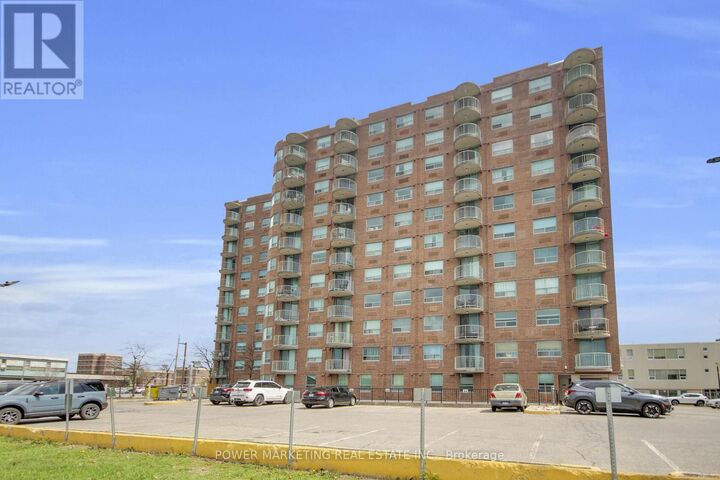 Property Photo:  1440 Heron Road 212  ON K1V 0X2 