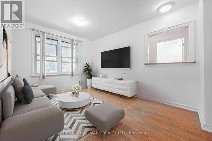Property Photo:  2112 Truscott Drive Main  ON L5J 2A6 