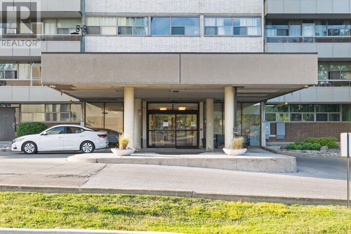 Property Photo:  215 Glenridge Avenue 1204  ON L2T 3J7 
