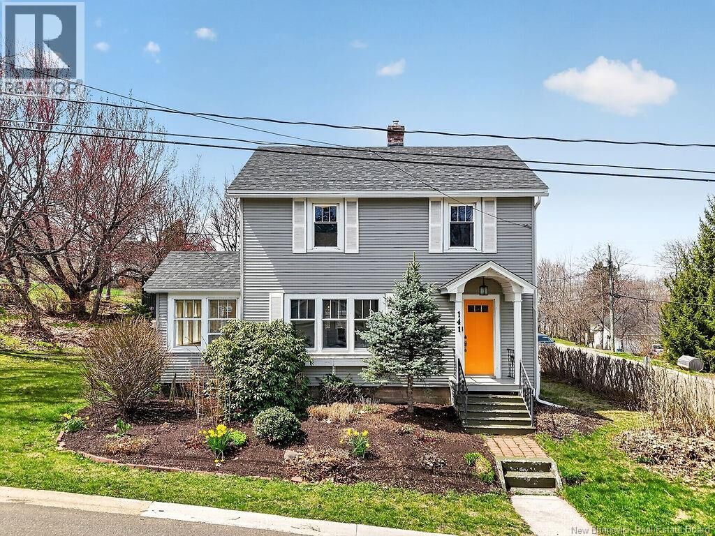 Property Photo:  141 Court Street  NB E1B 1L6 