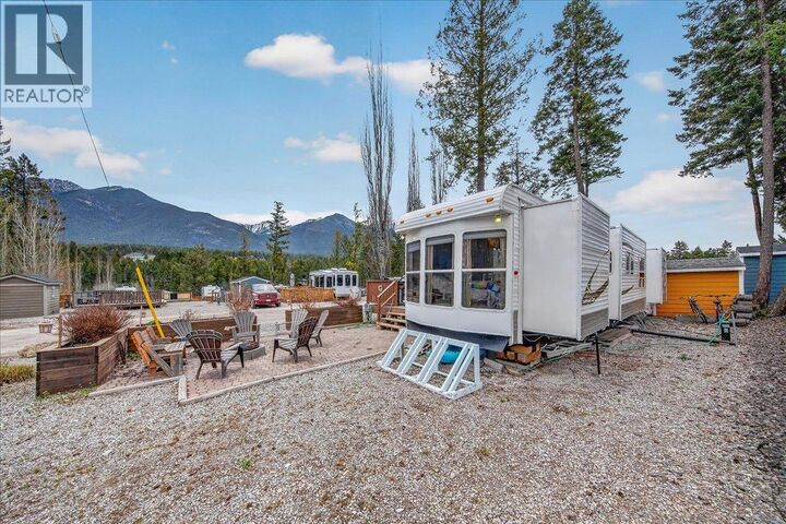 4868 Riverview Drive — photo 1