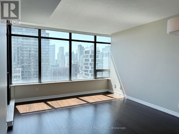 Property Photo:  281 Mutual Street 2402  ON M4Y 1X6 
