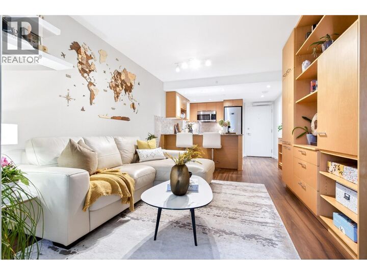 Property Photo:  135 East 17 Street 413  BC V7L 0C4 