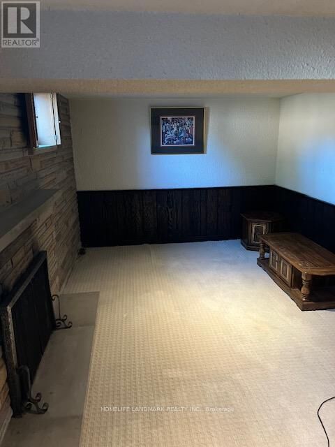 Property Photo:  1216 Shamir Crescent  ON L5C 1L1 