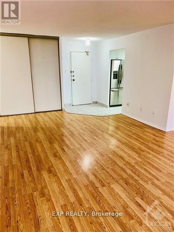Property Photo:  665 Bathgate Drive 1901  ON K1K 3Y4 