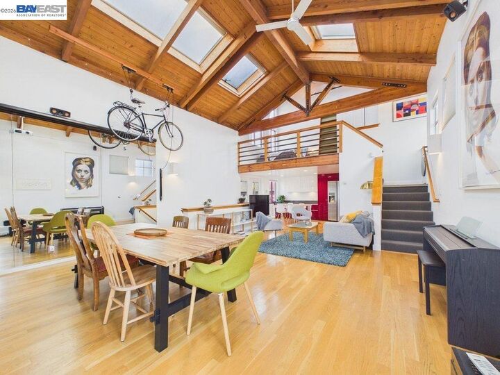 Property Photo: 2932 Filbert St 2 CA 94608