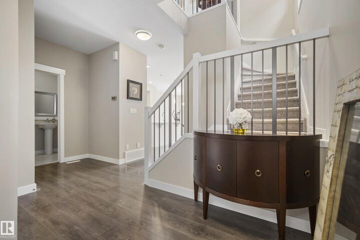 Property Photo:  2456 Kelly Circle Circle SW  AB T6W 4G2 
