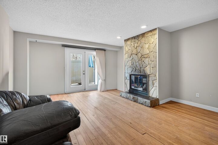 Property Photo:  10344A 121 Street NW  AB T5N 1K8 