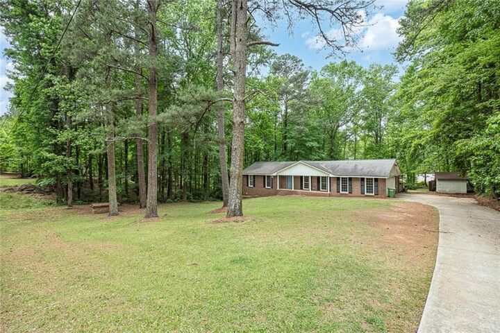 Property Photo:  3025 Robertswood Drive  GA 30127 