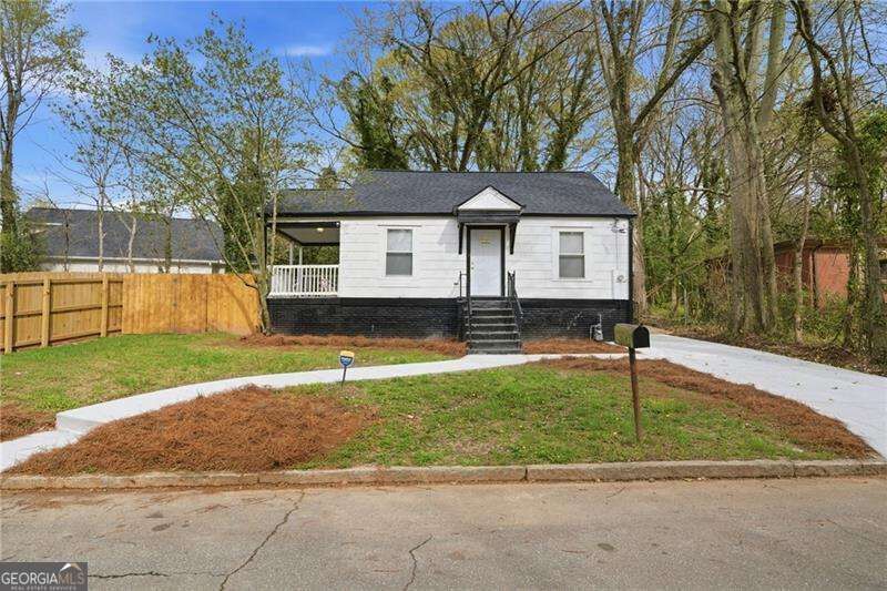 Property Photo: 1458 Olive Street SW GA 30310