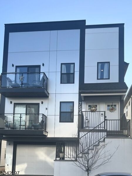 Property Photo:  754 Seaport Dr B  NJ 07201 