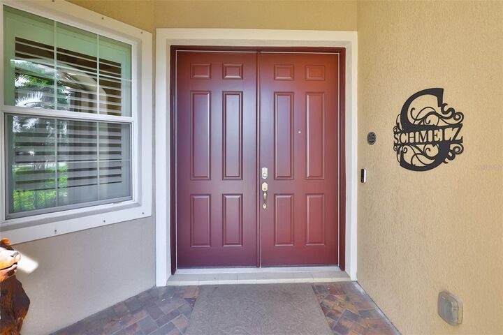 Property Photo:  1618 Emerald Dunes Drive  FL 33573 