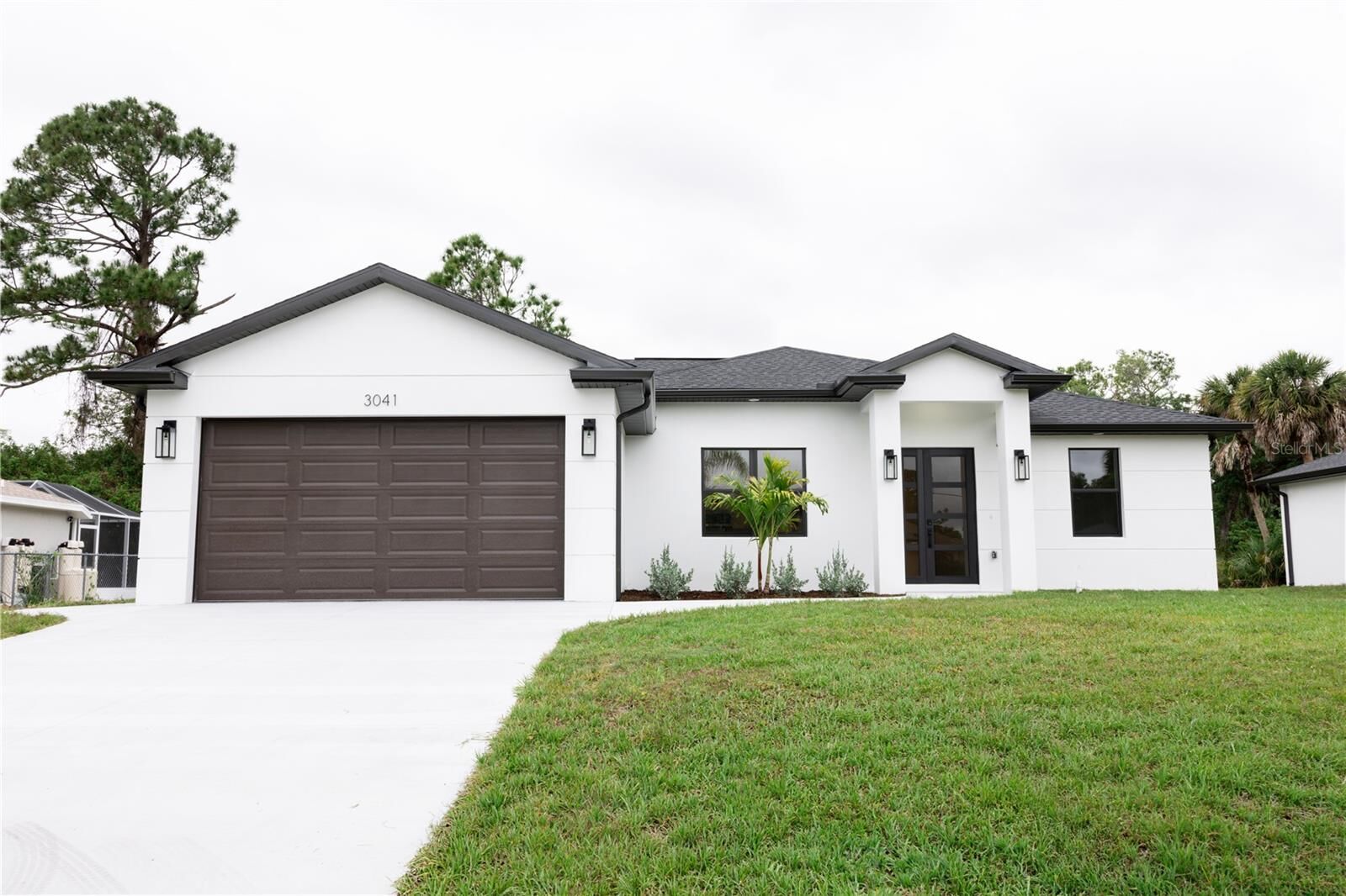 Property Photo: 3041 Draper Terrace FL 34286