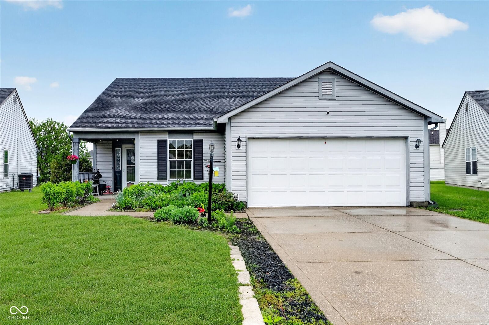 Property Photo:  3815 Nuthatcher Drive  IN 46228 