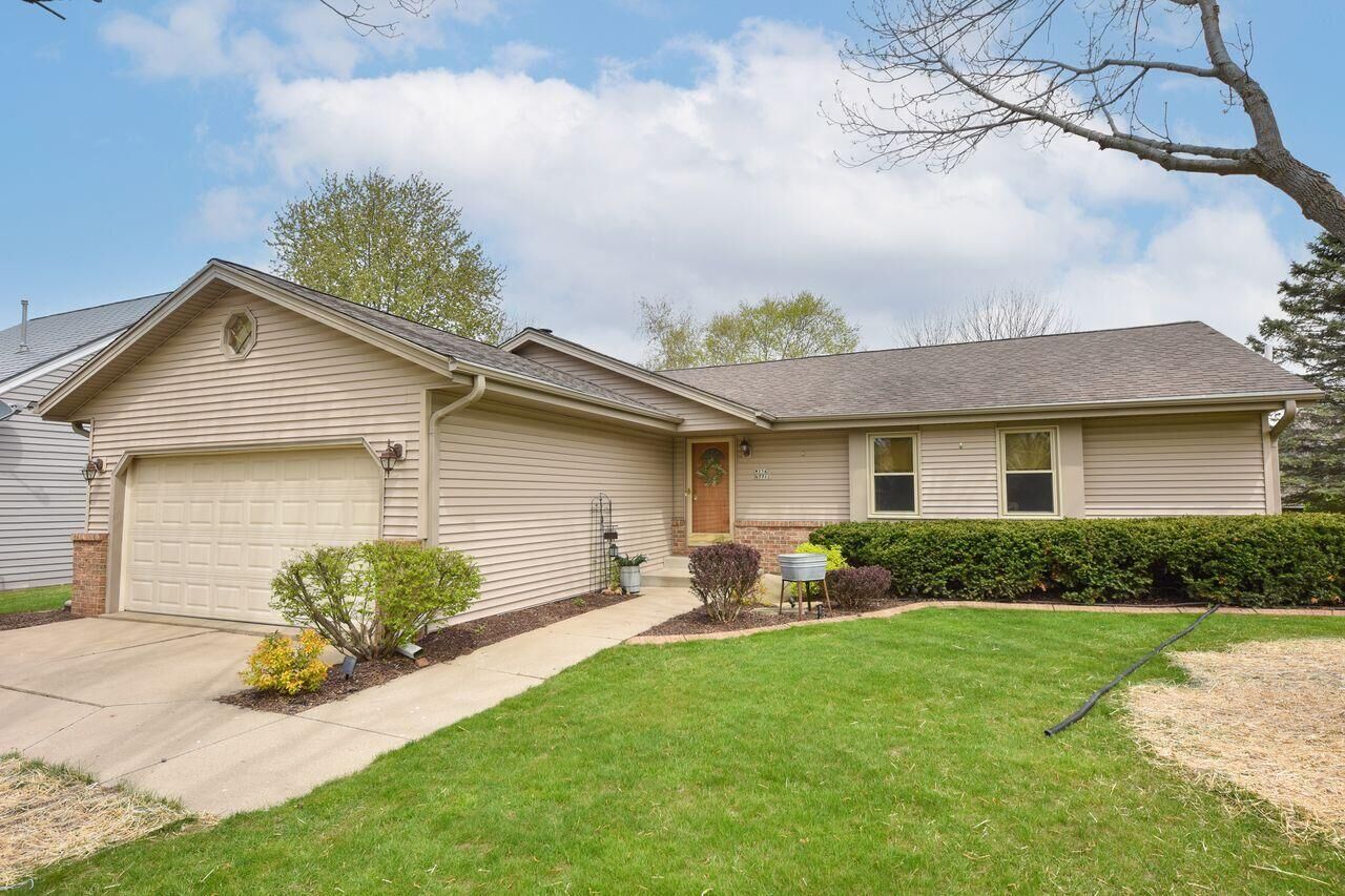 Property Photo:  W154n7712 Pheasant Ln  WI 53051 