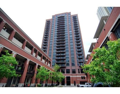 Property Photo: 330 N Jefferson Street 2007 IL 60661