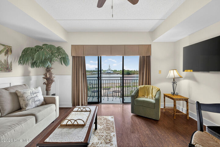 Property Photo: 106 N Water Street 302 NC 28401