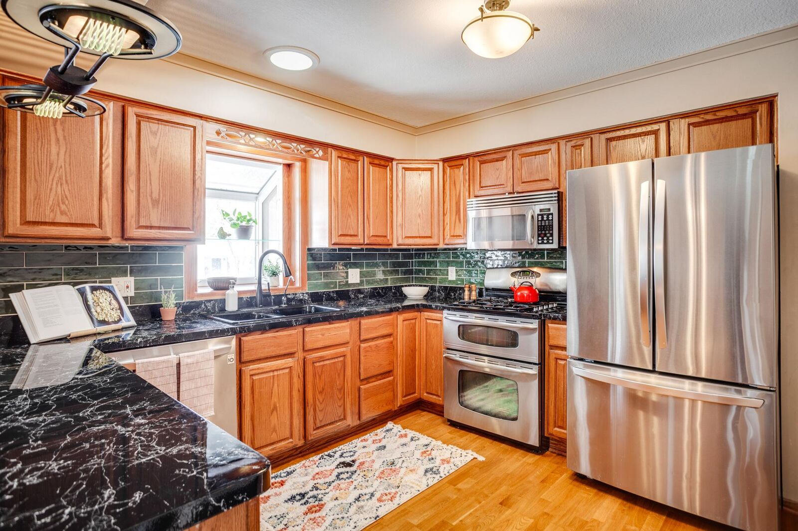 Property Photo:  2722 Vale Crest Road  MN 55422 