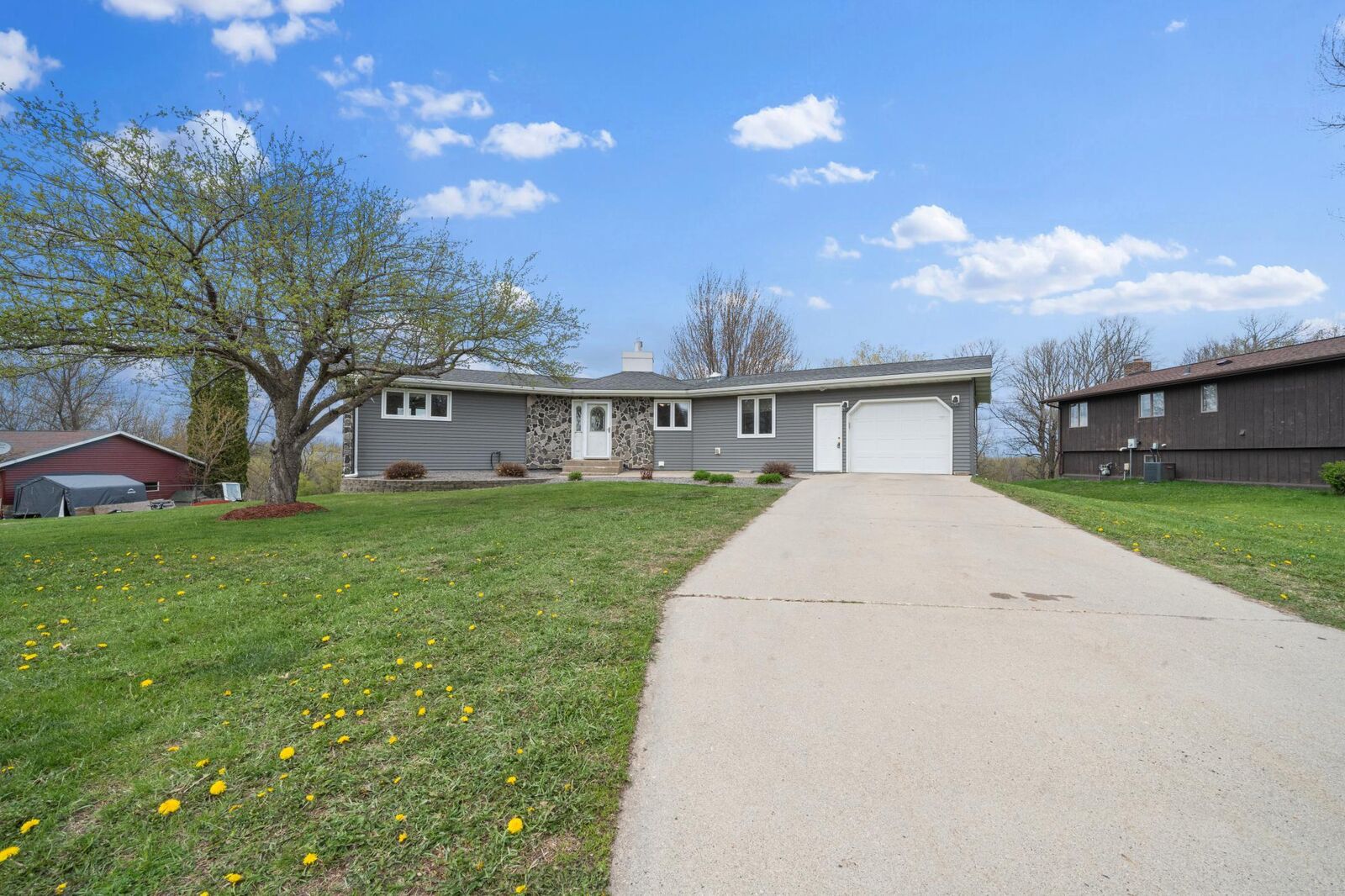 Property Photo:  1840 2nd Street S  MN 56378 