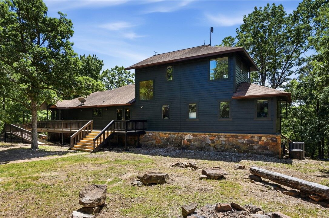 Property Photo:  206 County Road 114  AR 72632 