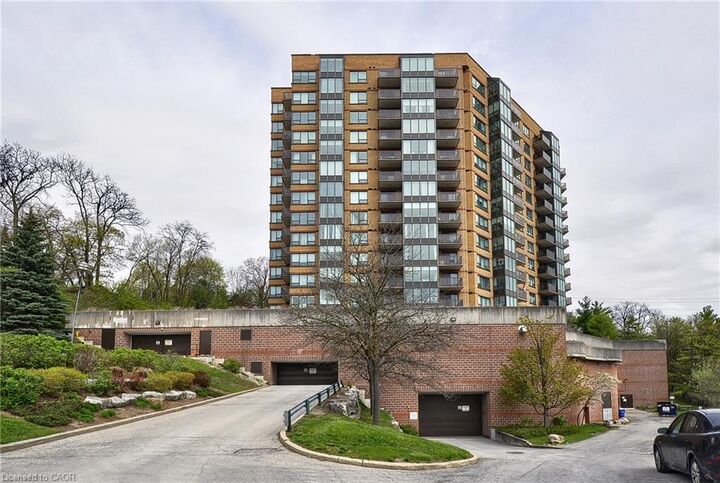 Property Photo:  237 King Street W 1202  ON N3H 5L2 