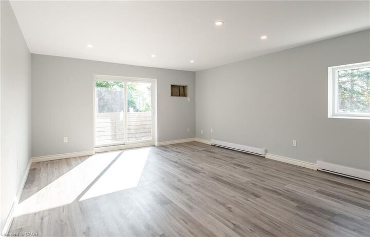 Property Photo:  529 Elm Street 16  ON L3K 5W6 