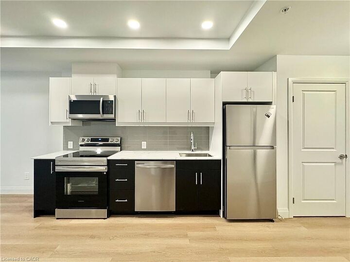 Property Photo:  1333 Weber Street E 319  ON N2A 1C2 