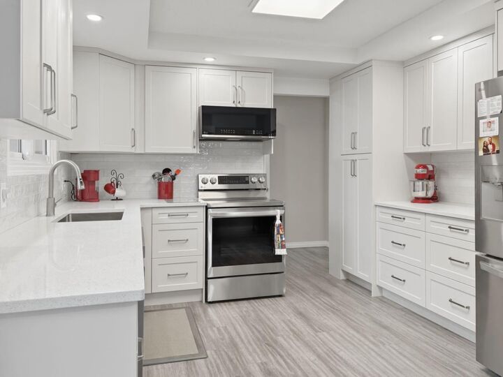 Property Photo:  5336 52 Street Close  AB T4T 1G9 