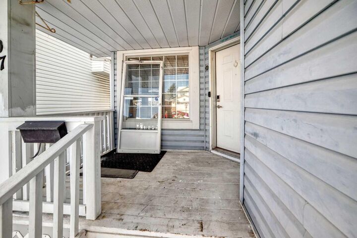 Property Photo: 207 Eldorado Close NE AB T1Y 6T5