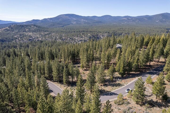 Property Photo:  1512 Dream Maker  CA 96122 