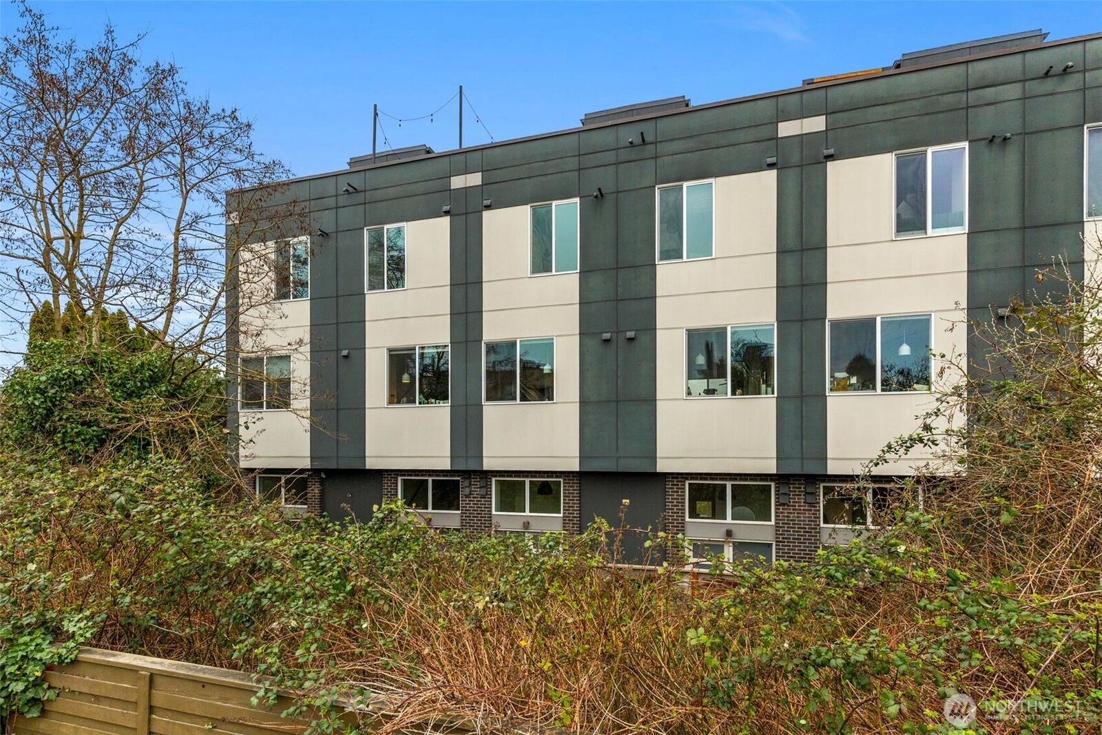 Property Photo:  908 N 46th Street F  WA 98103 
