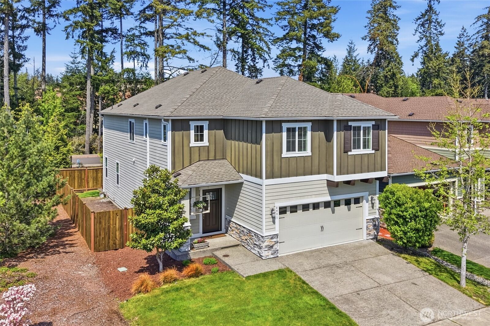 Property Photo: 4991 Admiral Street WA 98332
