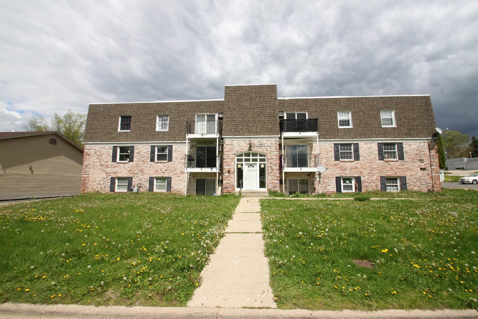 Property Photo:  3050 Jacqueline Dr #3  IL 61109 