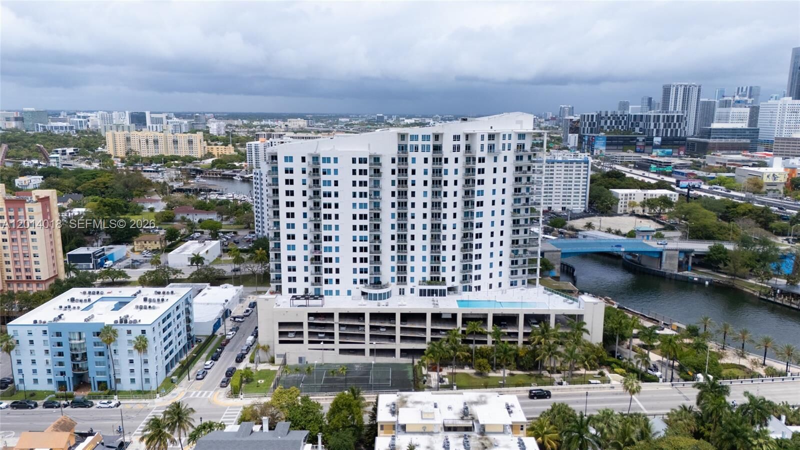 Property Photo:  10 SW South River Dr Phi01  FL 33130 