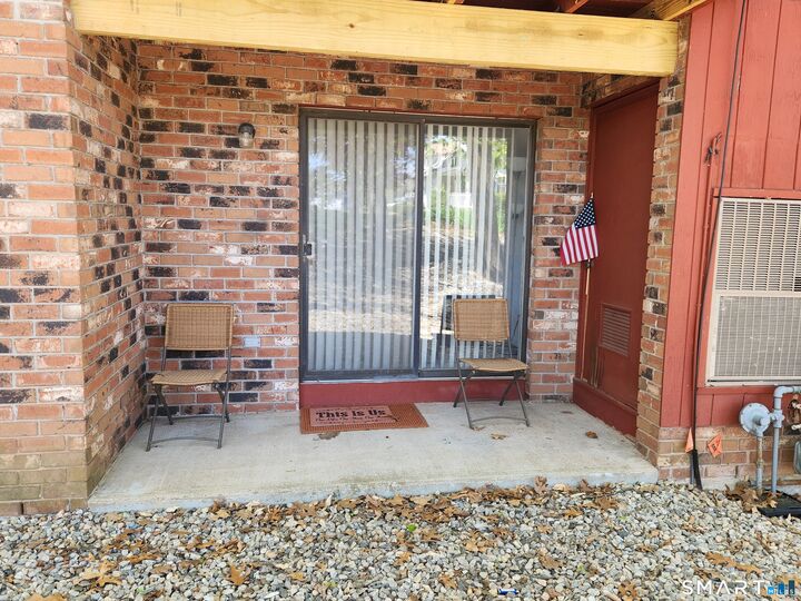 Property Photo:  15 Woodsedge Drive 3B  CT 06111 