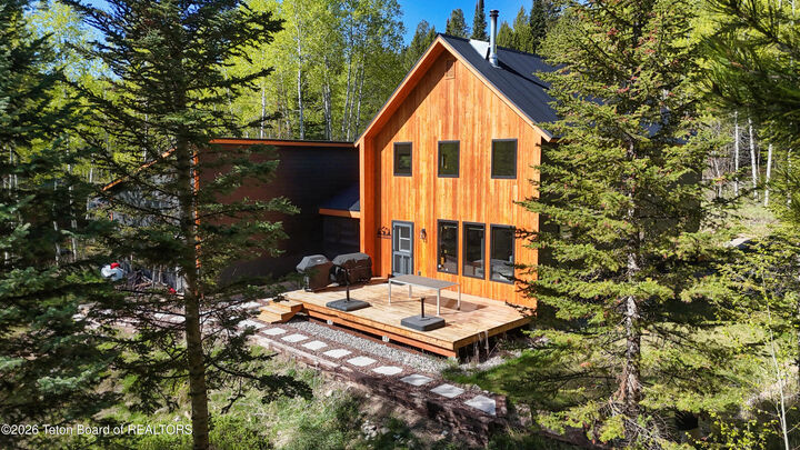 Property Photo:  6111 Syringa Drive  ID 83455 
