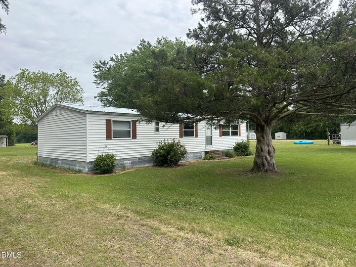 Property Photo: 1865 Haddock Road NC 28590
