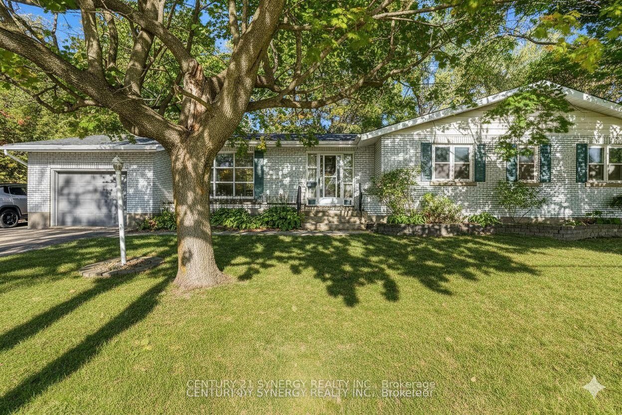 Property Photo:  55 Drummond Street W  ON K7H 2J9 