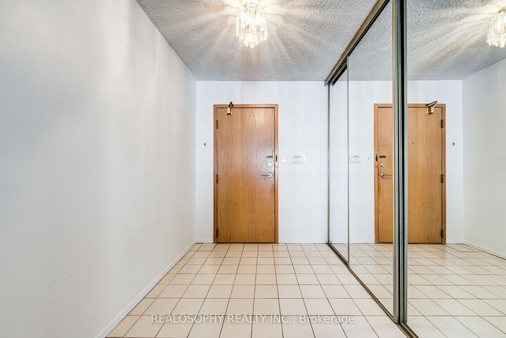 Property Photo: 24 Southport Street 756 ON M6S 4Z1
