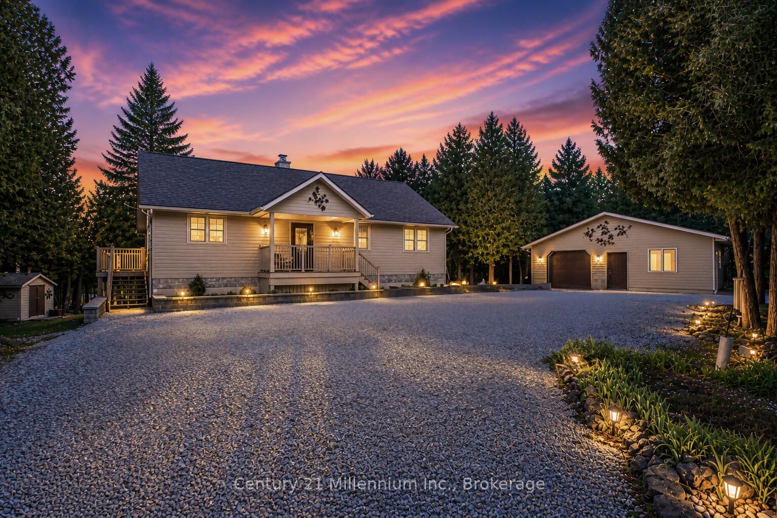 Property Photo:  80 Lakewood Country Lane  ON N0H 1W0 