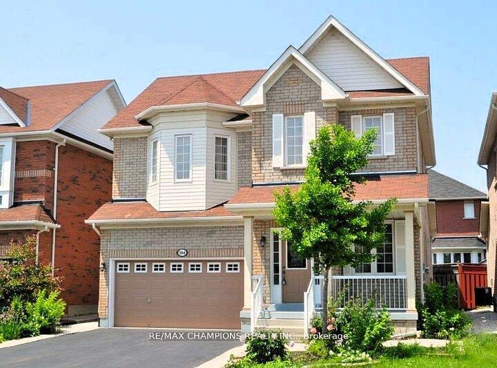 104 Masters Green Crescent — photo 1