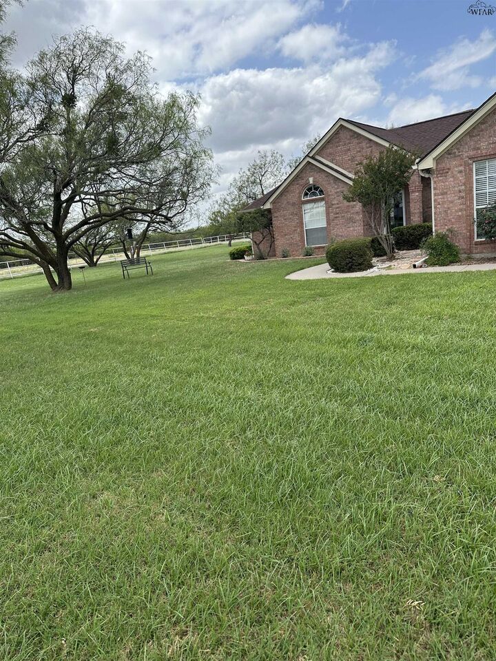 Property Photo: 8540 S Hwy 79 TX 76310