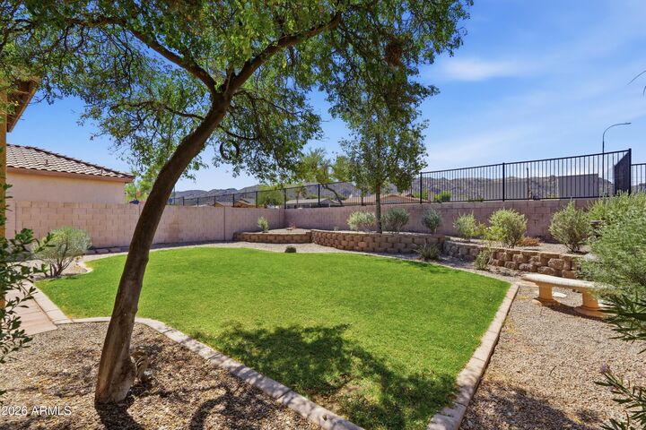 Property Photo:  303 E Milada Drive  AZ 85042 