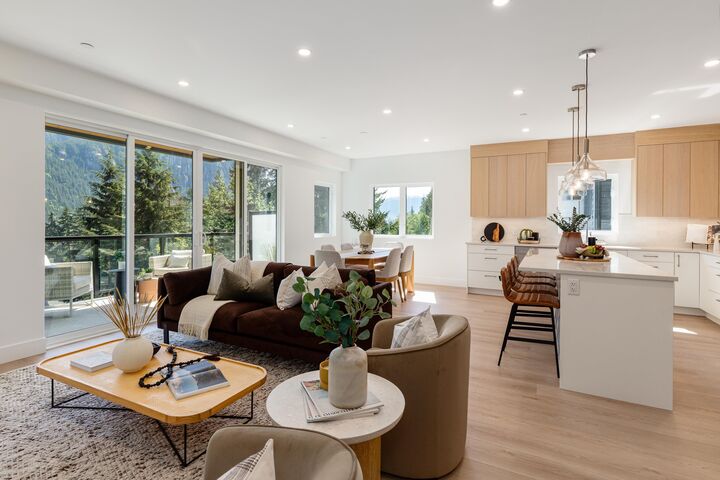 Property Photo: 2098 Crumpit Woods Drive 2 BC V8B 0T6