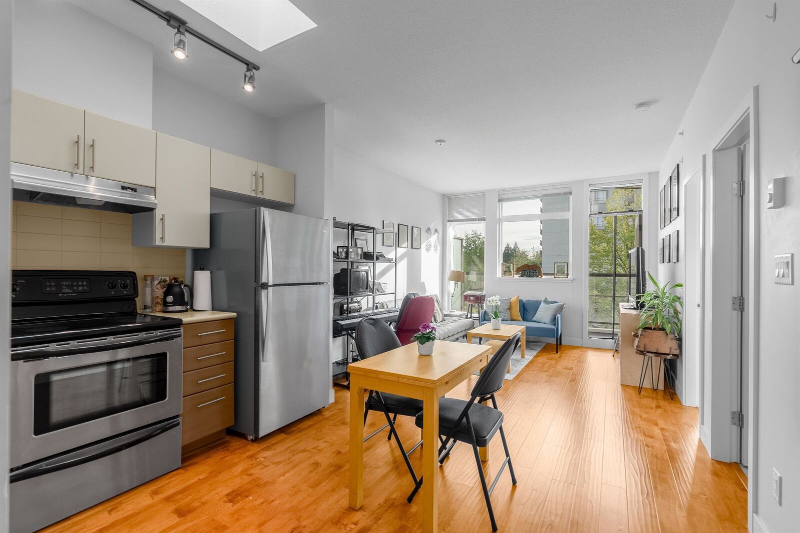 Property Photo:  5692 Kings Road 4xx  BC V6T 1K8 