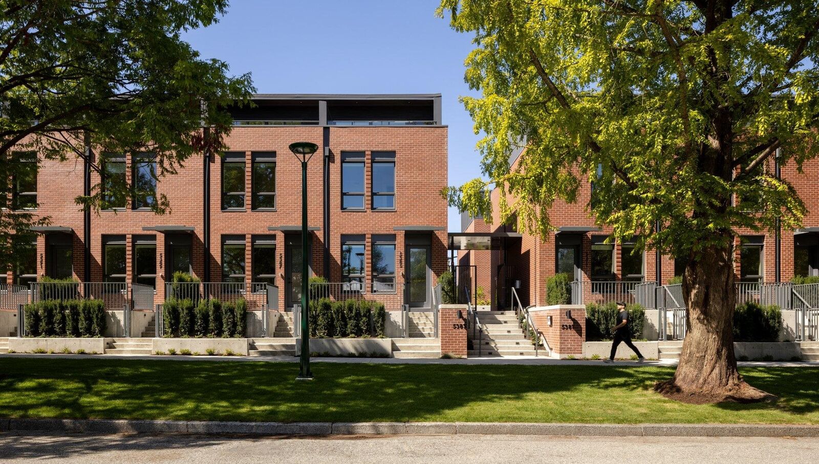 Property Photo: 810 W 37th Avenue BC V5Z 2L7
