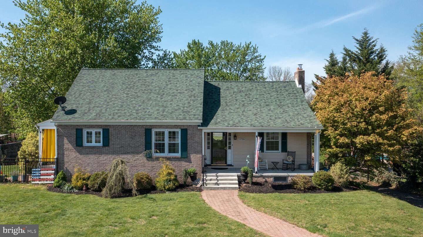 Property Photo:  1726 Swamp Pike  PA 19525 