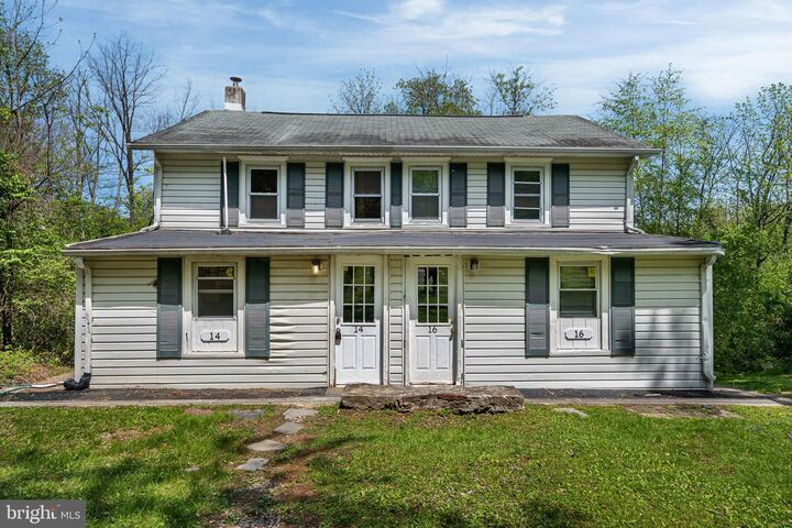Property Photo:  16 White Clay Drive  DE 19711 