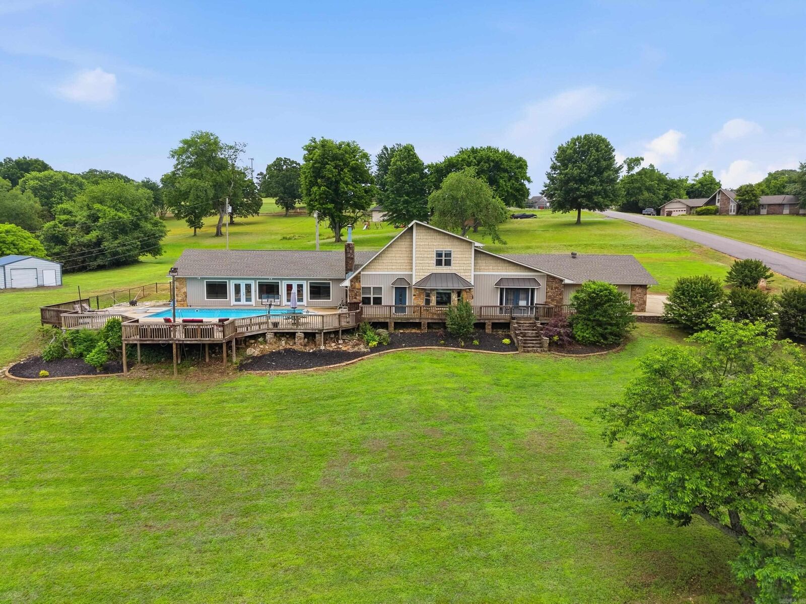 Property Photo:  1100 Carruthers Drive  AR 72110 