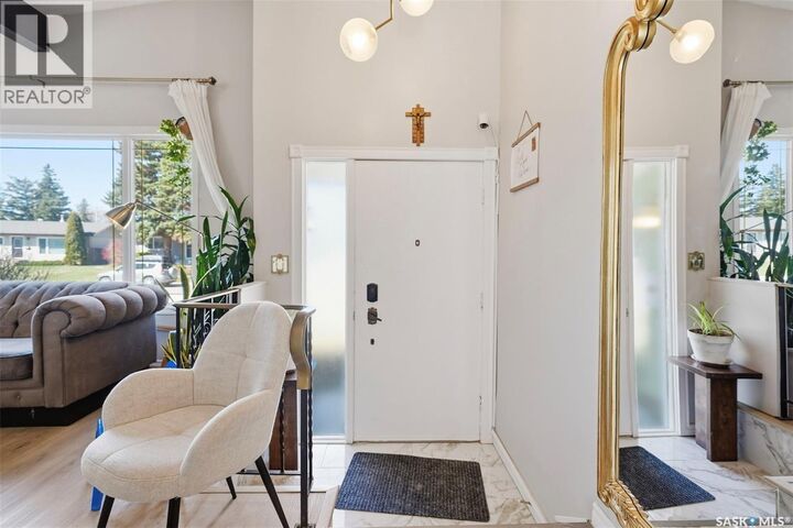 Property Photo:  148 Maclean Crescent  SK S7J 2R7 